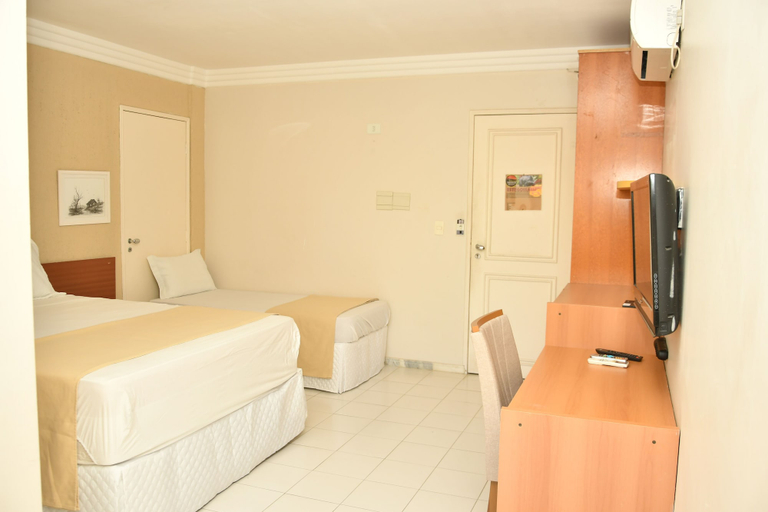 Bedroom 2, Troodon Park Hotel, Sousa