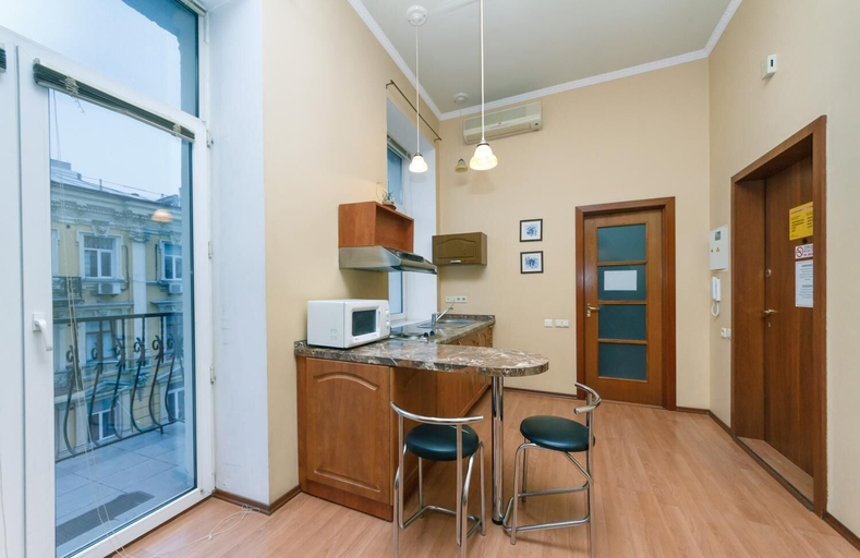 Others 5, Apartment with Jacuzzi in city center, Shevchenkivs'kyi