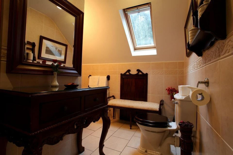 Bathroom, Trooperstown Wood Lodge