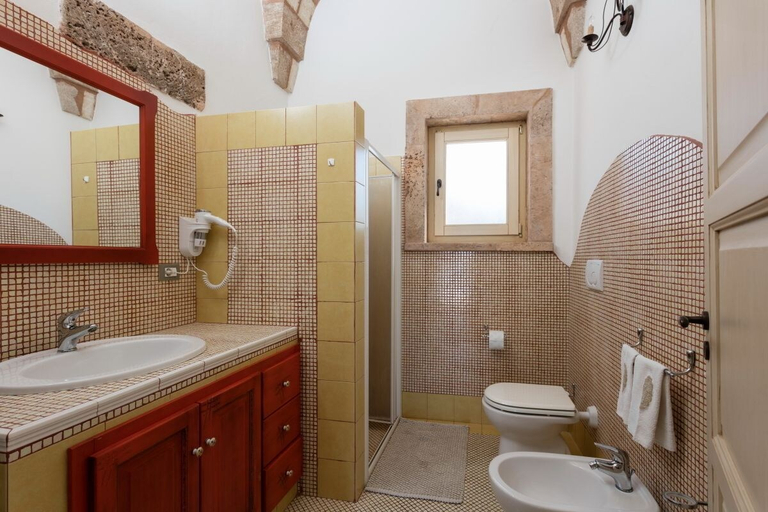 Bathroom 3, Villa Emilia, Lecce