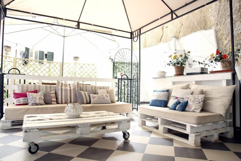 Terrace/patio, Sermoneta Apartments, Napoli