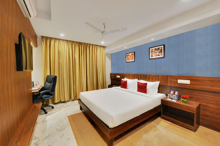 Bedroom 3, Manpho Bell Hotel & Convention Center, Bangalore