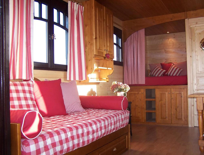 Bedroom 4, La Roulotte de la Vallée du Lot, Lot-et-Garonne