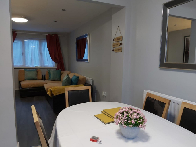 Others 5, Bakewell House-Huku Kwetu, Nottingham