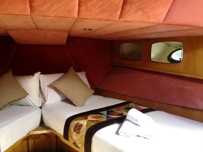 Bedroom 2, Dream House Boat, Carbonia-Iglesias