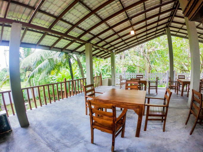 Food & Drinks 5, Leather Back Beach Villa, Balapitiya