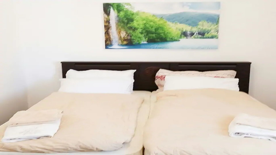 Bedroom 2, Luxury apt heart Bat-Yam 3 m walk beach