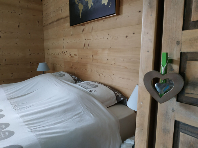 Bedroom 2, Chambre d'Hotes des Bassins, Haute-Savoie