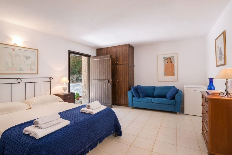 Bedroom 3, 580m² Homm Luxurious Seaside Residence in Syvota, 14 ppl, Epirus