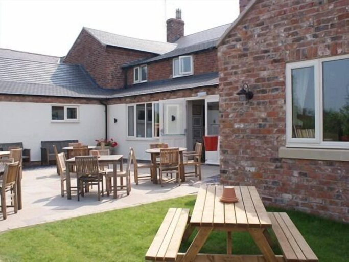 Others 5, The Sun Inn, Shropshire