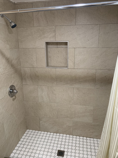 Bathroom 5, Budget Inn San Gabriel, Los Angeles
