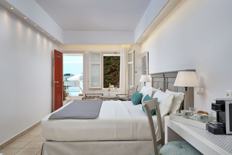 Bedroom 3, Stelia Mare Boutique Hotel, South Aegean