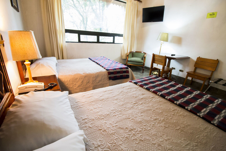 Bedroom 3, Cabaña Suiza, Mixco
