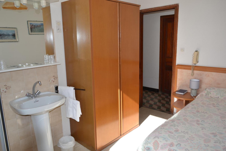 Bathroom 5, Hotel Aitone, Corse-du-Sud