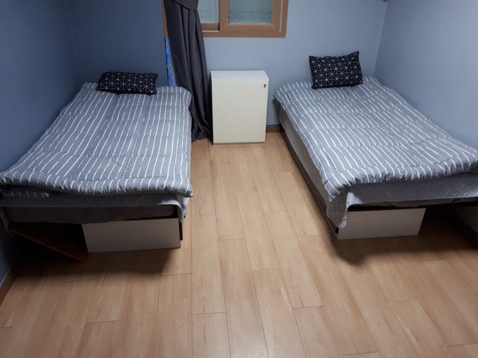Bedroom 4, Ulsan Guest House BaehoHanmaru, Dong