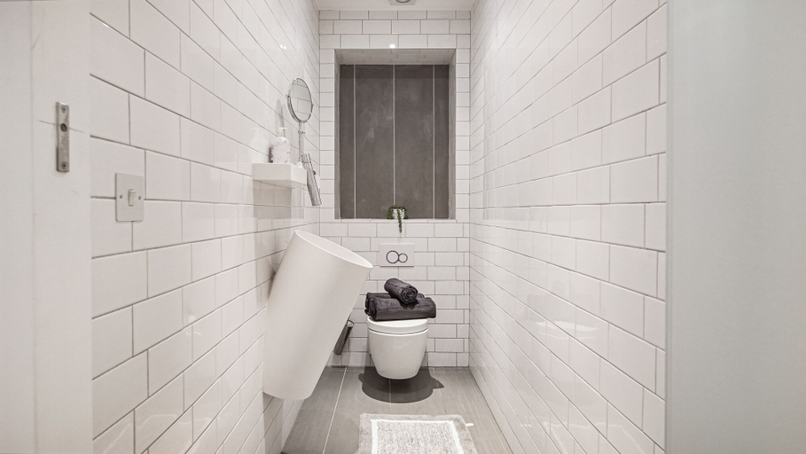 Bathroom 4, Exquisite 2400sqft 3 Bed Brick Lane Pad, London