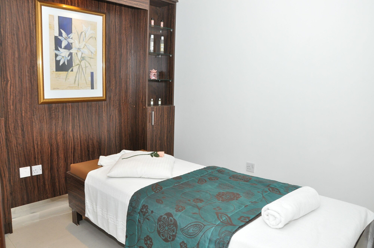 Bedroom 2, Phoenix Plaza Hotel Apartments, Abu Dhabi City