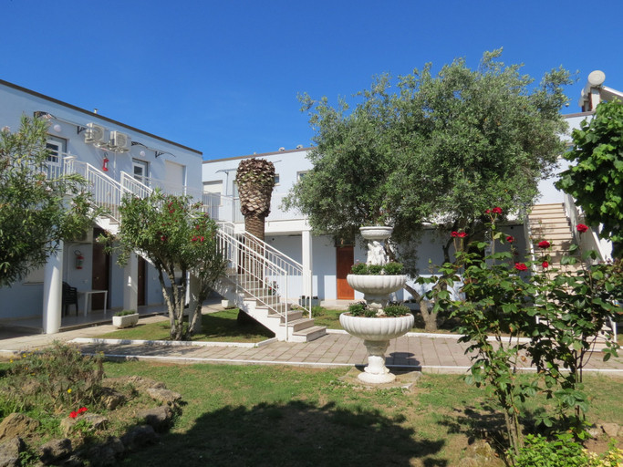 Exterior & Views 1, Residence Mare, Fermo