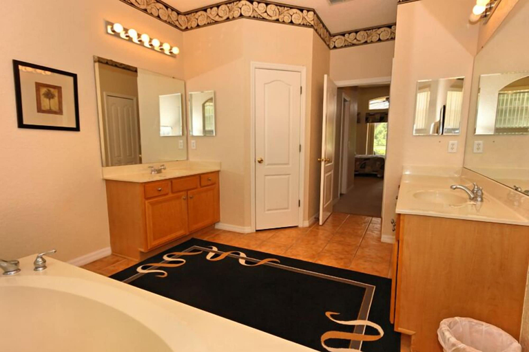 Others 4, 5 Bedroom Birkdale Home, Polk