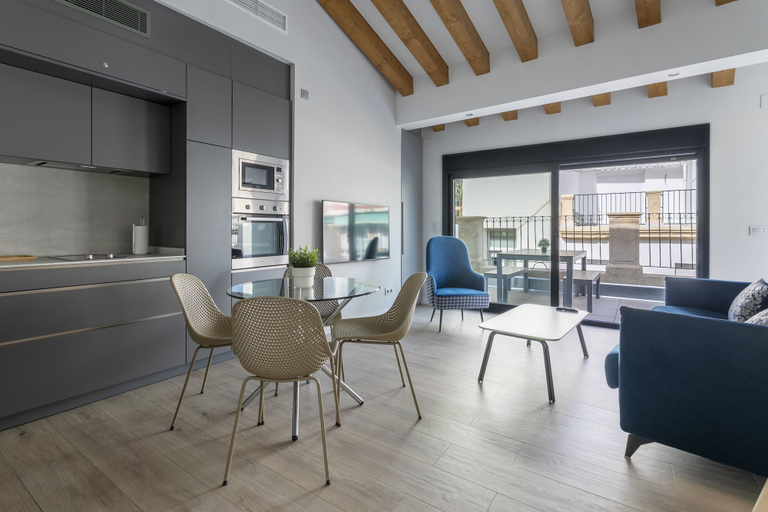 Others 5, Arenal Suites Alicante, Alicante
