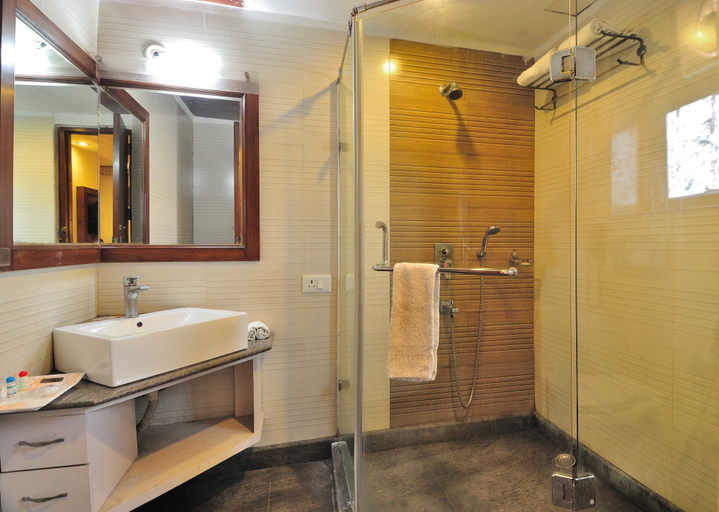 Bathroom 3, Hotel Krishna Residency at Dwarka, Delhi