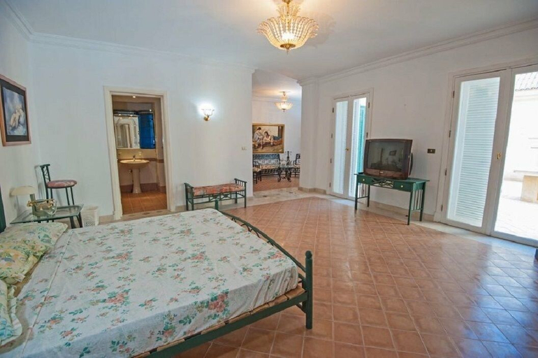 Bedroom 2, Chic 4-Bedroom White Villa for Rent in El Gouna Egypt, Al-Ghurdaqah 2