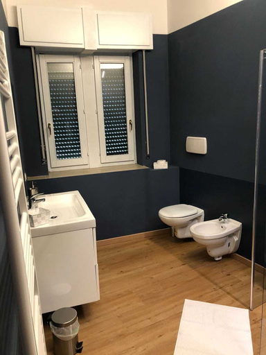 Bathroom, Il Salotto del Conte, Verona