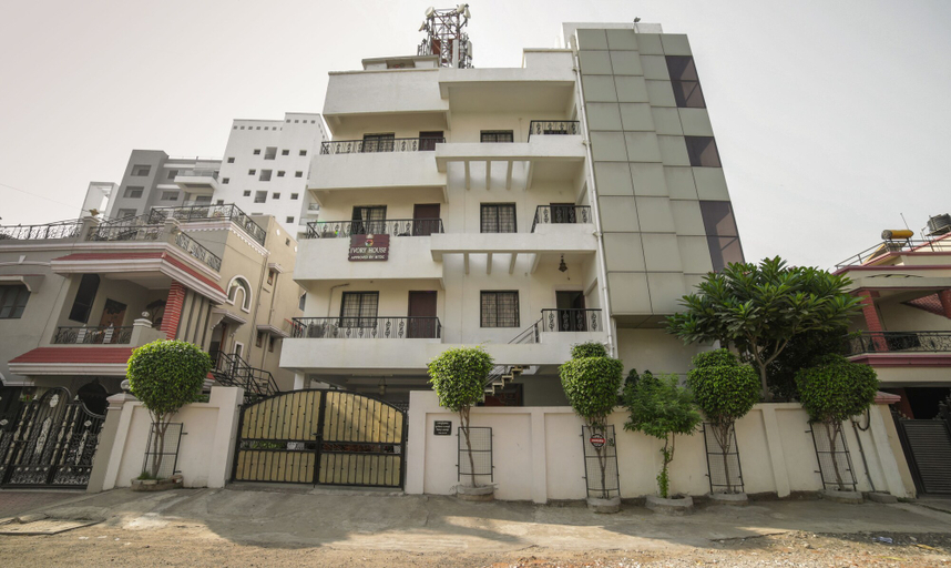 Exterior & Views 2, Treebo Ivory House, Nagpur