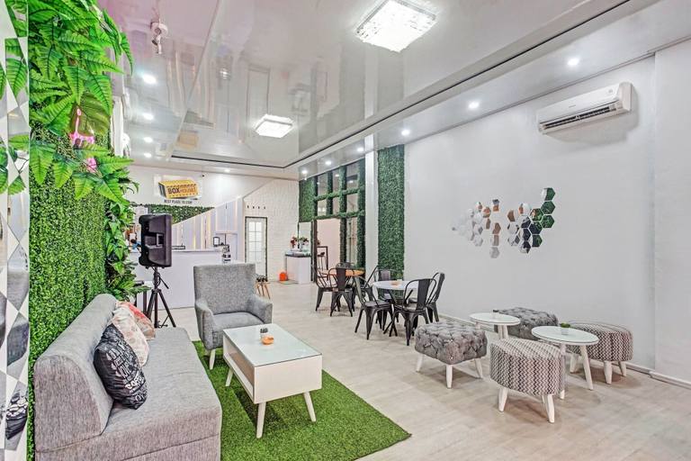 Food & Drinks 5, OYO 90399 Box House, Bandar Lampung
