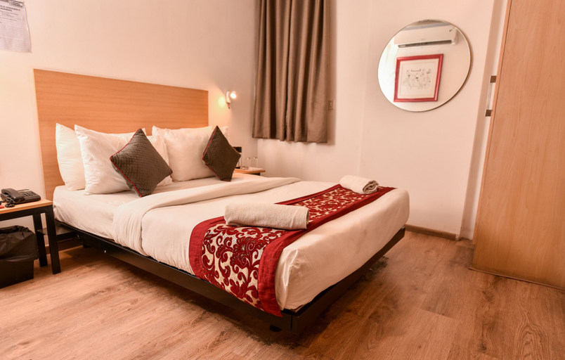 Bedroom 2, Hotel Blue Saffron, Delhi