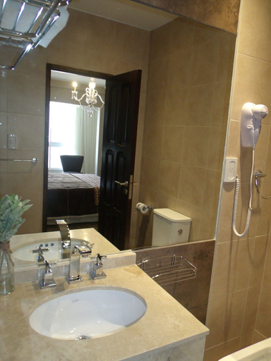 Bathroom 2, Casa Magno, Capital