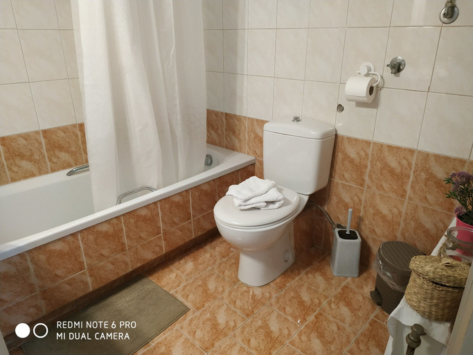 Bathroom 3, Stavros Apartments, Attica