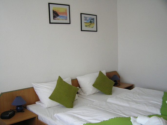 Bedroom 3, Pension Dünenhaus, Vorpommern-Greifswald