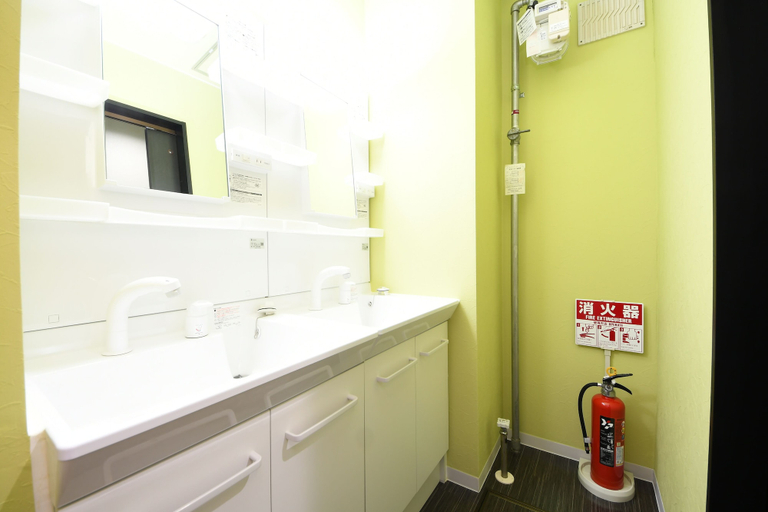 Bathroom 4, Kikusui House, Sapporo