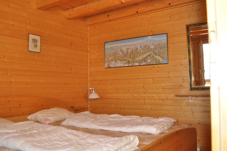 Bedroom 3, Fata Morgana 6, Raron
