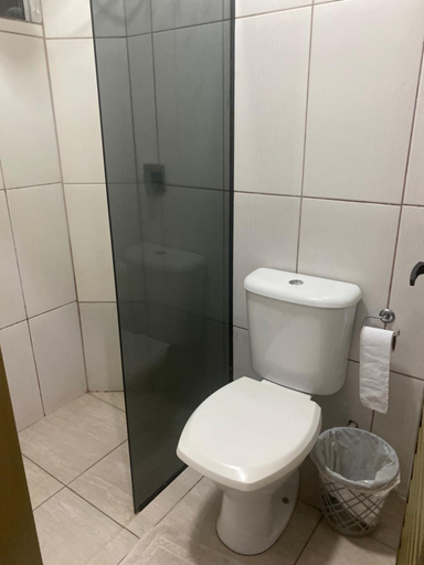 Bathroom 3, Hostel Zampollo, Goiania