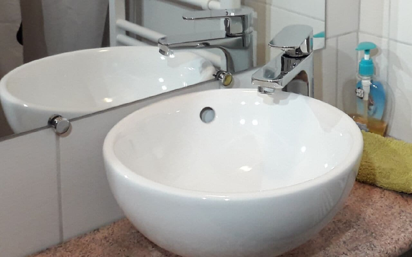 Bathroom, Chambre Familiale 4 Voyageurs, Allier