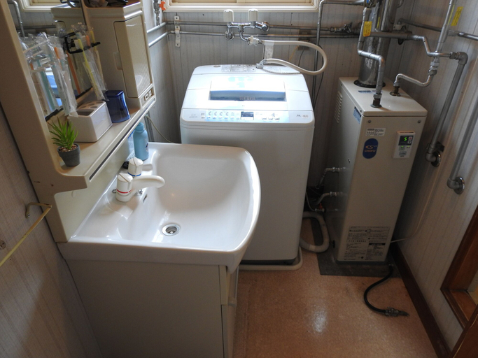 Bathroom 3, Asahikawa Big House 10 People, Biei