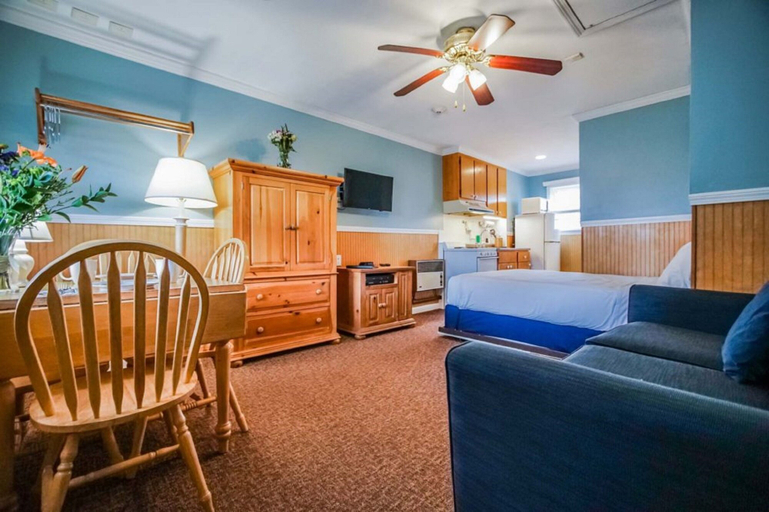Others 5, Island Manor Resort by VRHost, Washington