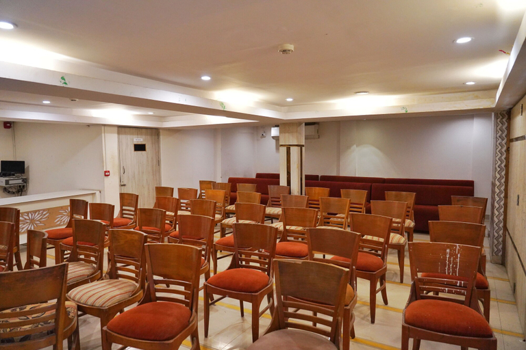 Food & Drinks, Hotel Riverfront, Ahmadabad