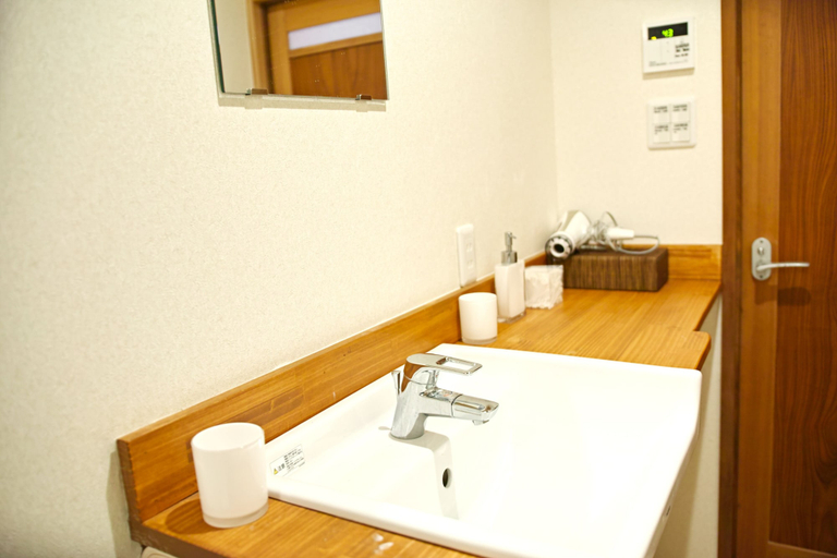 Bathroom 3, Kyoto Machiya Saikyo-Inn, Kyoto