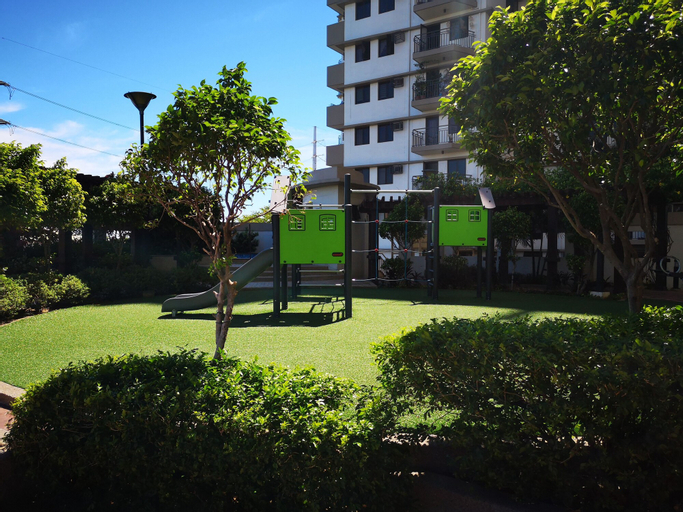 Exterior & Views 2, Studio Apartment at Taguig Manila, Taguig