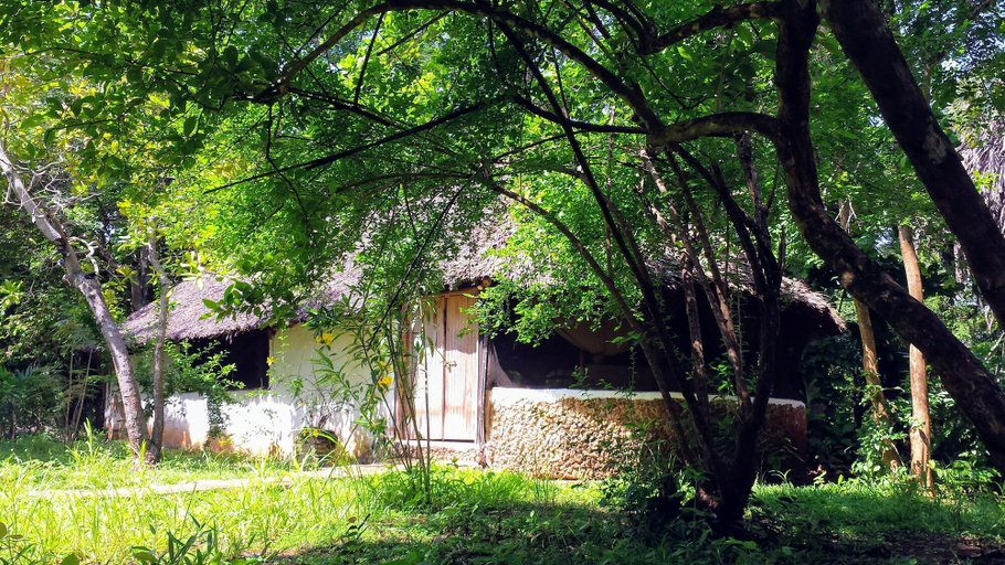 Exterior & Views, Mikoko Cove Ecolodge, Msambweni