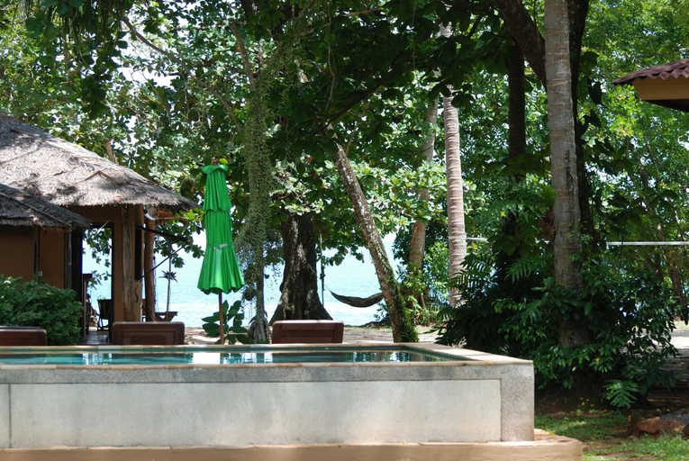Exterior & Views 2, Melina's Beach Front Bungalow, Mueang Krabi