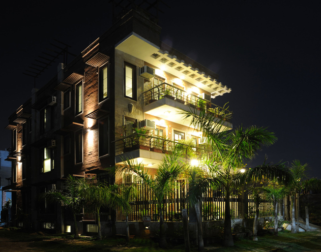 Exterior & Views 2, Redbrick villa, Gurgaon