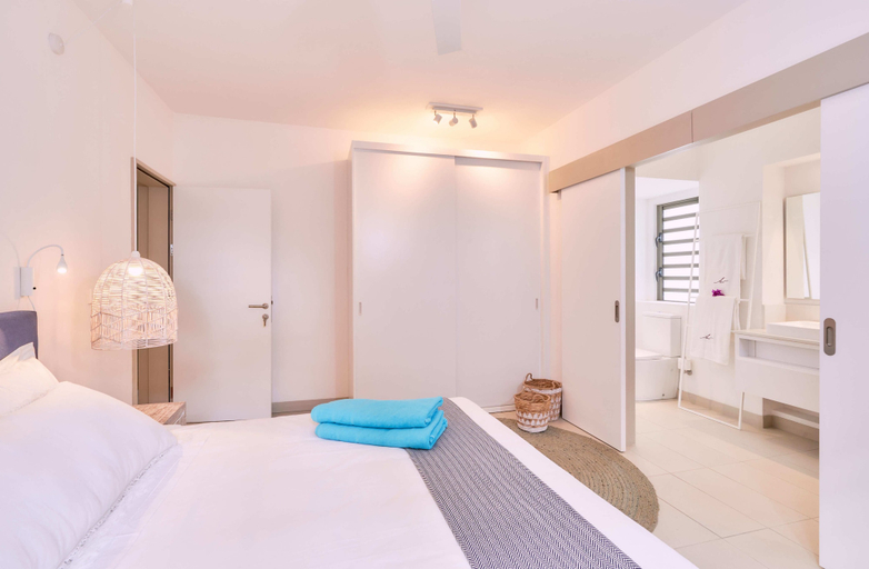 Bedroom 3, Les Estivales Beachfront Suites & Penthouses with LOV