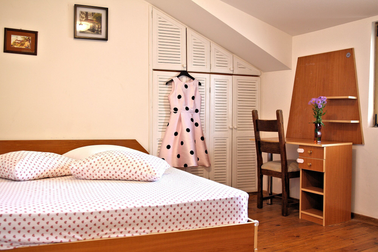 Bedroom 2, Lover's nest next to the beach, Varna