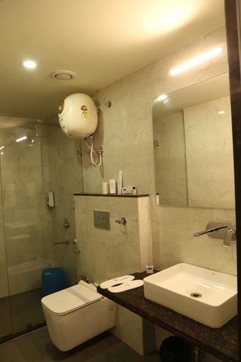 Bathroom 3, Hotel Vijay Vilas, Agra