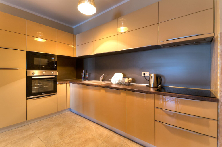 Others 5, Harmonia Colours