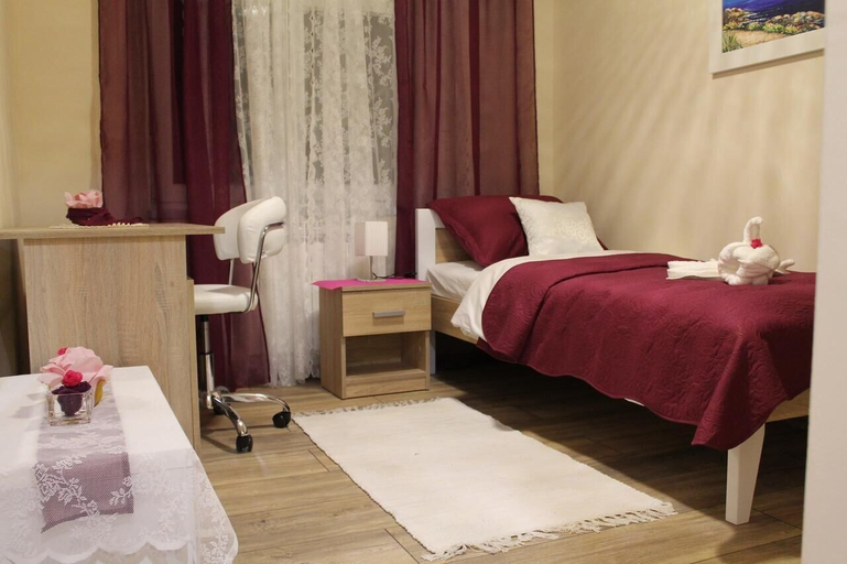 Bedroom 2, Rooms Sport, Zagreb